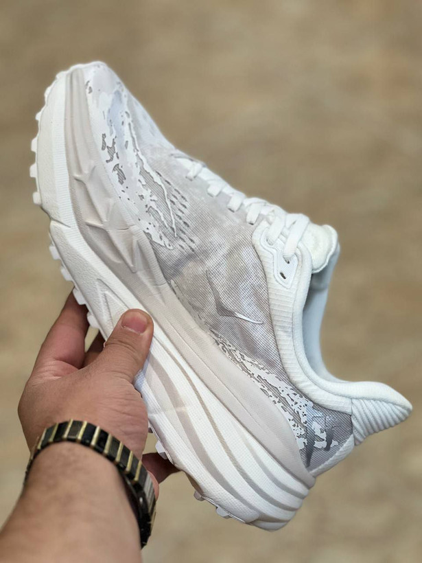 hoka stinson 7 made in Vietnam