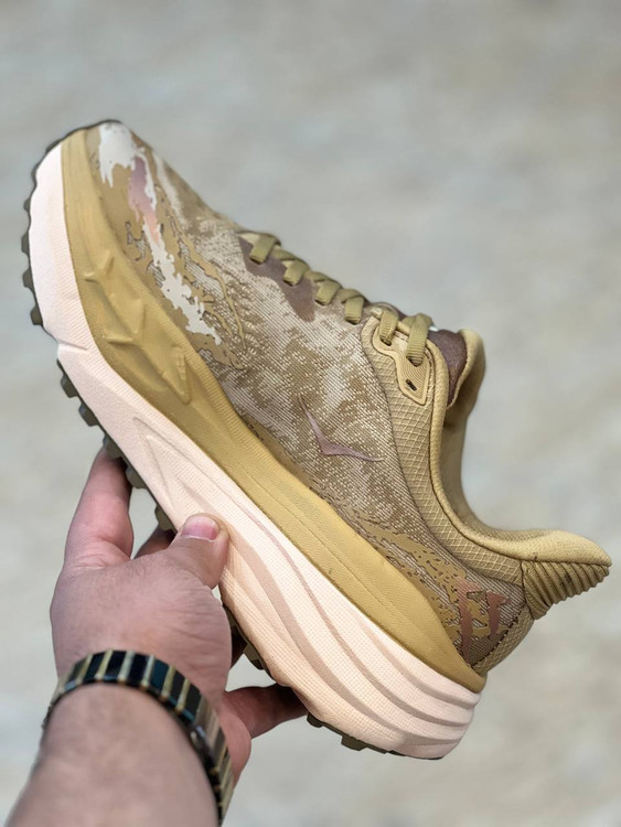 hoka stinson 7 made in Vietnam