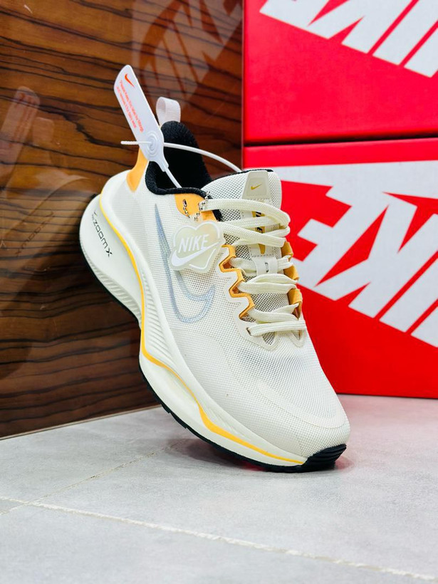 Nike ZoomX made in Vietnam