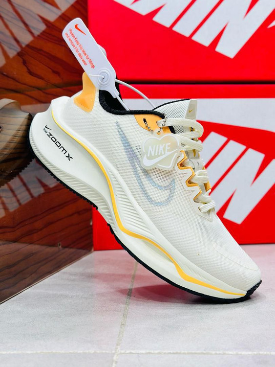 Nike ZoomX made in Vietnam