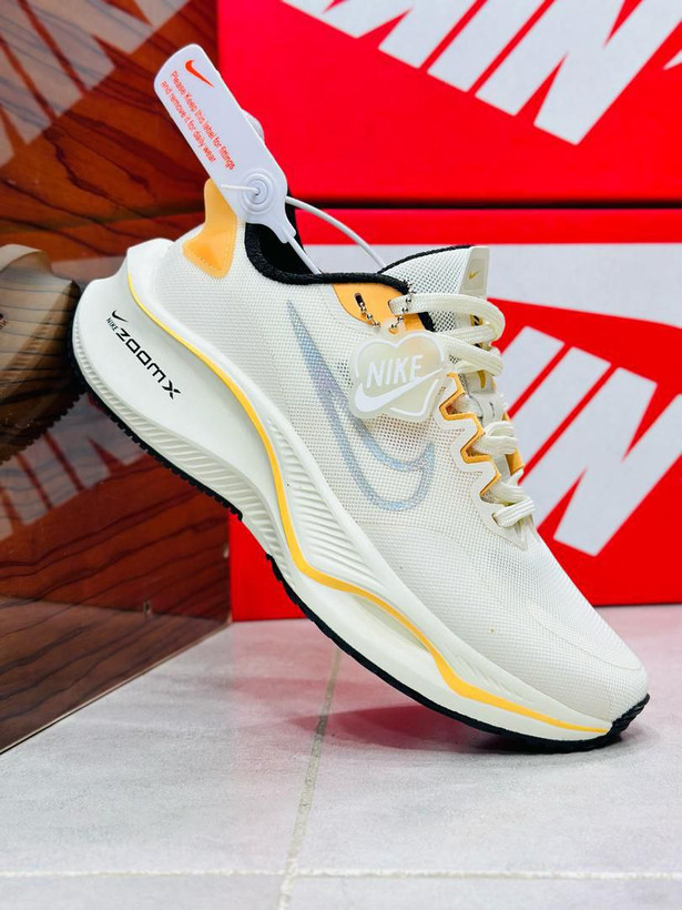 Nike ZoomX made in Vietnam