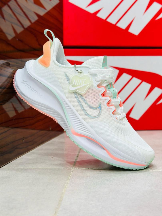 Nike ZoomX made in Vietnam