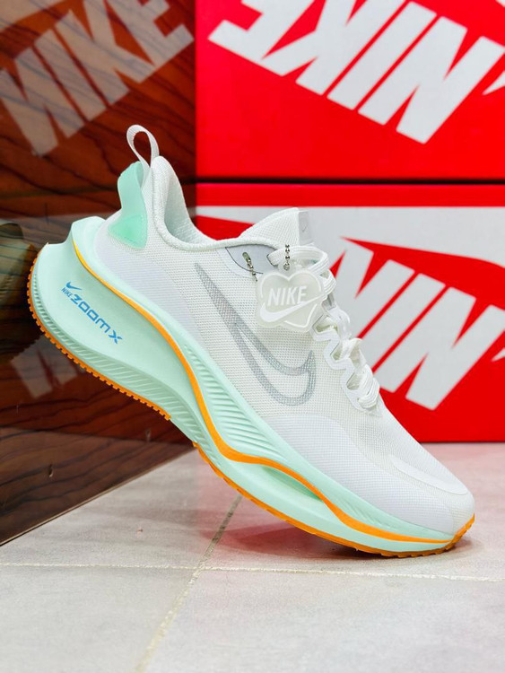 Nike ZoomX made in Vietnam