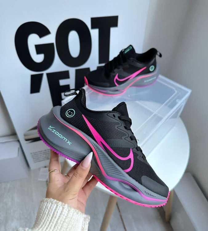 Nike ZoomX made in Vietnam