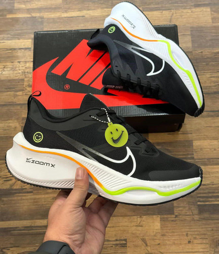 Nike ZoomX made in Vietnam