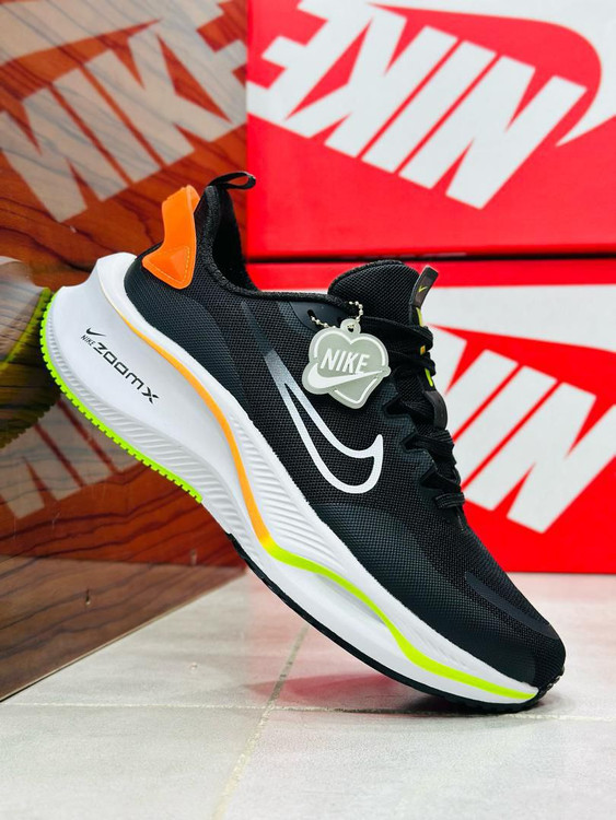 Nike ZoomX made in Vietnam