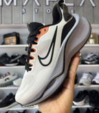 Nike ZoomX made in Vietnam