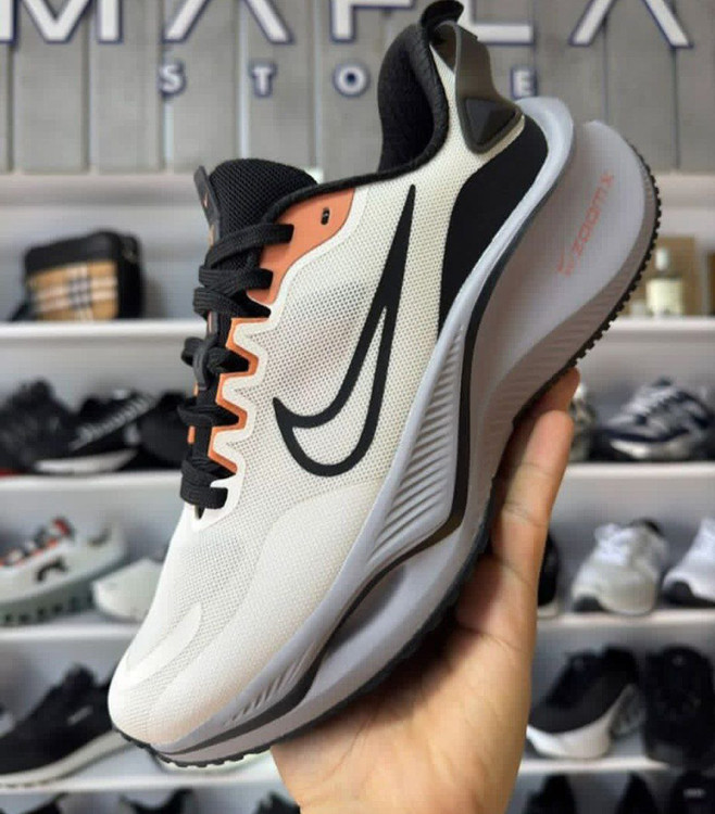 Nike ZoomX made in Vietnam