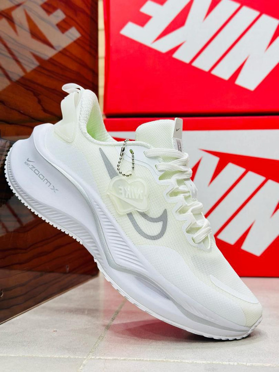 Nike ZoomX made in Vietnam