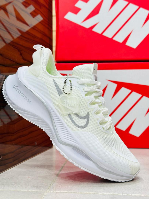 Nike ZoomX made in Vietnam