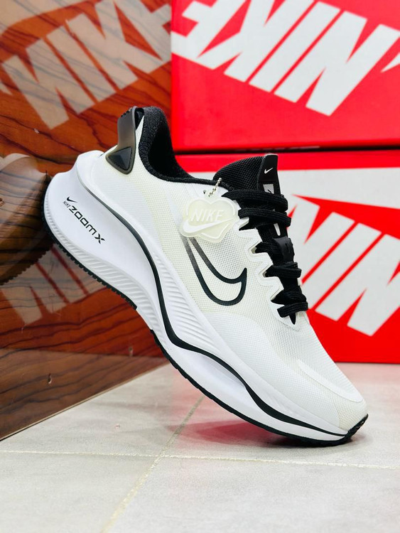 Nike ZoomX made in Vietnam