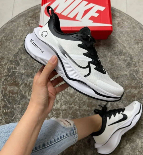 Nike ZoomX made in Vietnam