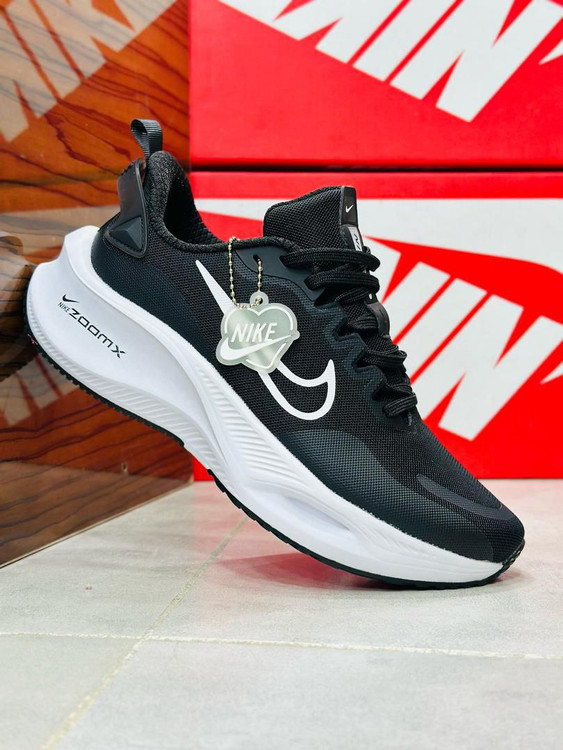 Nike ZoomX made in Vietnam