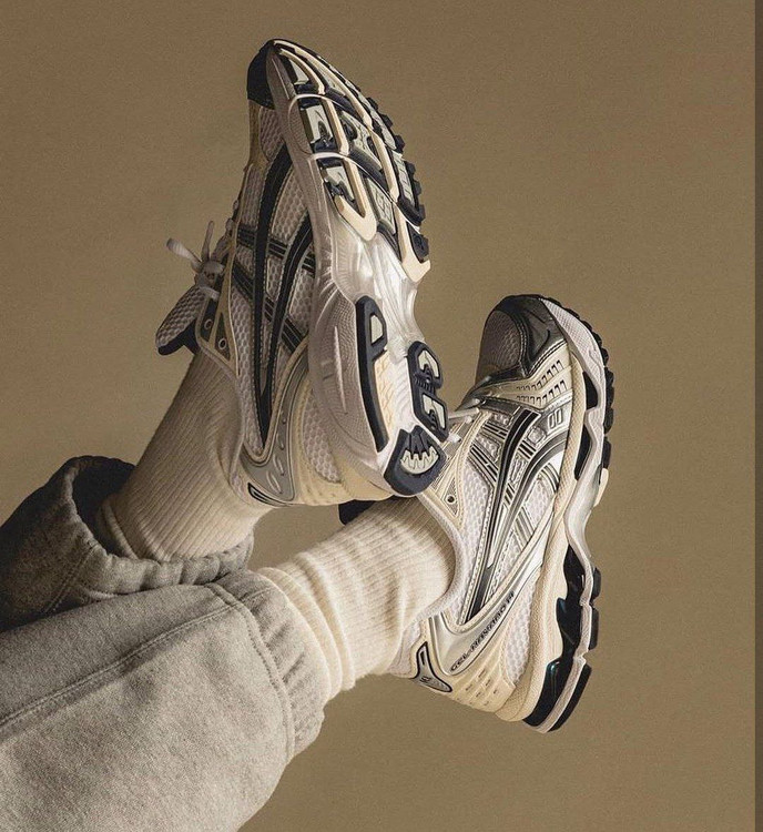 کتونی اسیکس مدل GEL-KAYANO ساخت ویتنام