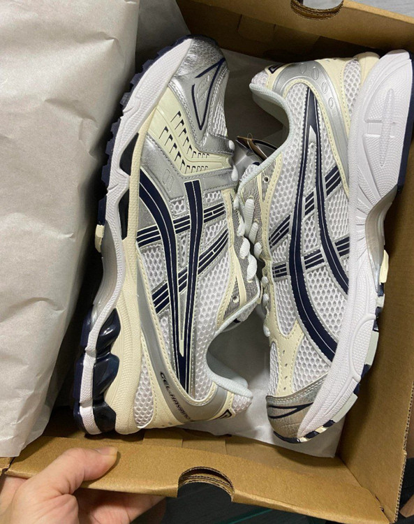 کتونی اسیکس مدل GEL-KAYANO ساخت ویتنام