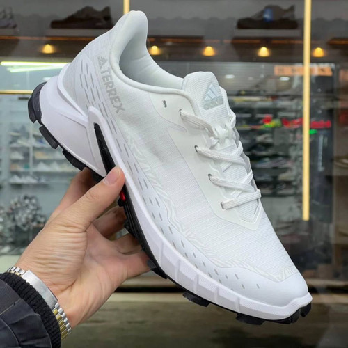 adidas terrex made in Vietnam