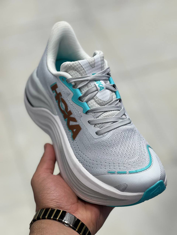 hoka skyward x made in Vietnam