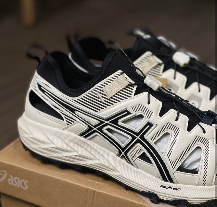 ASICS GEL-SONOMA MADE IN VIETNAM