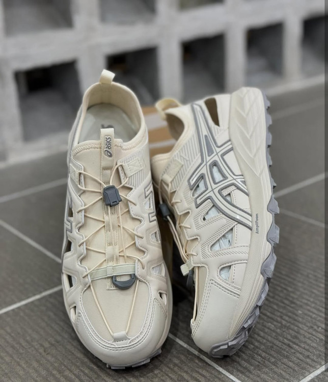 ASICS GEL-SONOMA MADE IN VIETNAM