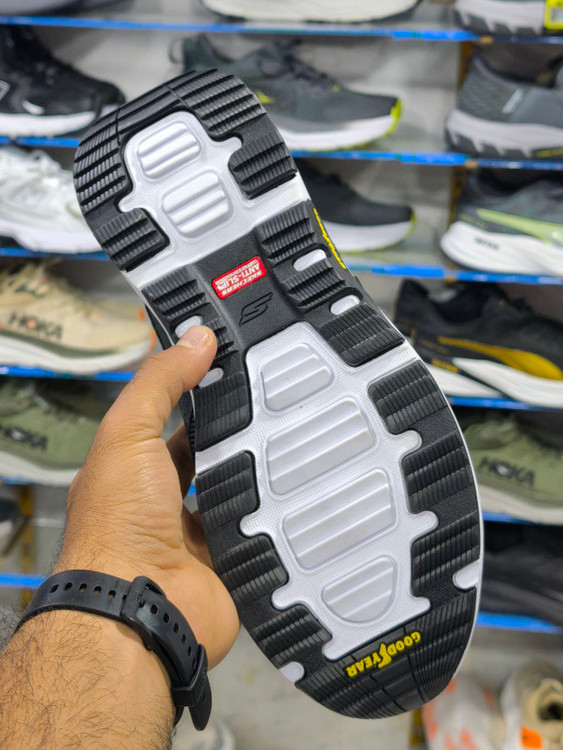 SKECHERS GOWALK 5 MADE IN VIETNAM