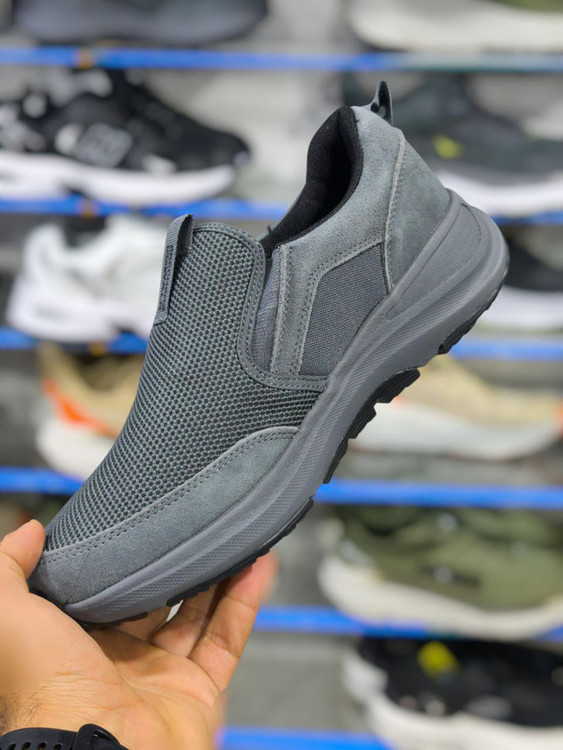 SKECHERS GOWALK 5 MADE IN VIETNAM