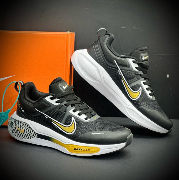 NIKE AIR ZOOM MADE IN VIETNAM