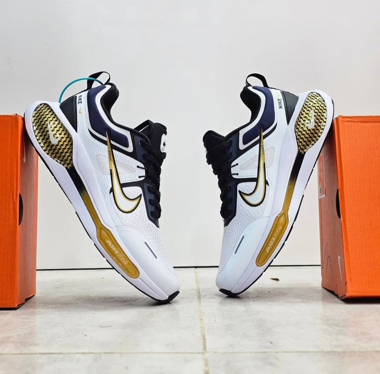 NIKE AIR ZOOM MADE IN VIETNAM