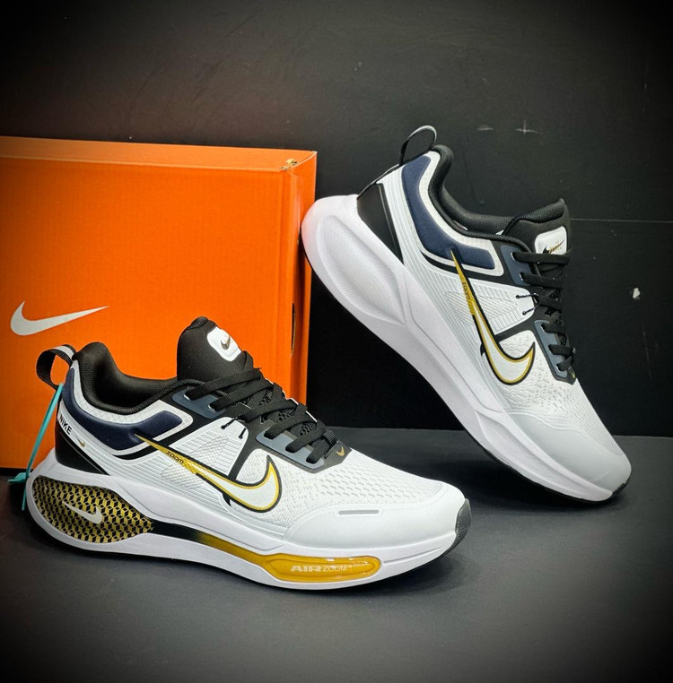 NIKE AIR ZOOM MADE IN VIETNAM