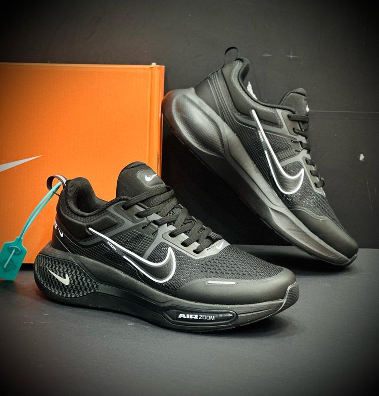 NIKE AIR ZOOM MADE IN VIETNAM