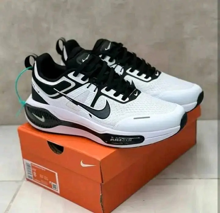 NIKE AIR ZOOM MADE IN VIETNAM