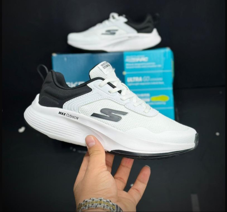 Skechers Max Cushioning Elite Made In Vietnam