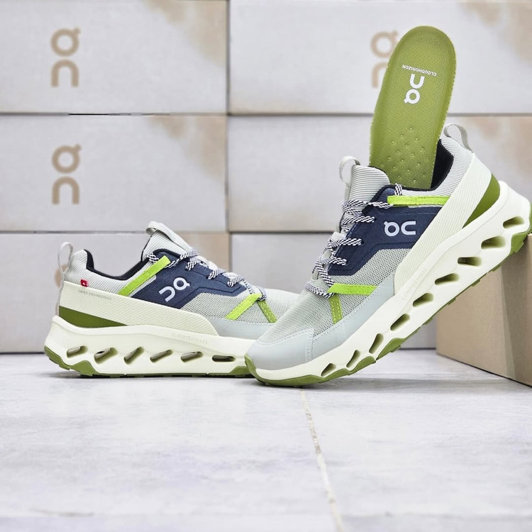 On Running cloudhorizon waterproof made in Vietnam