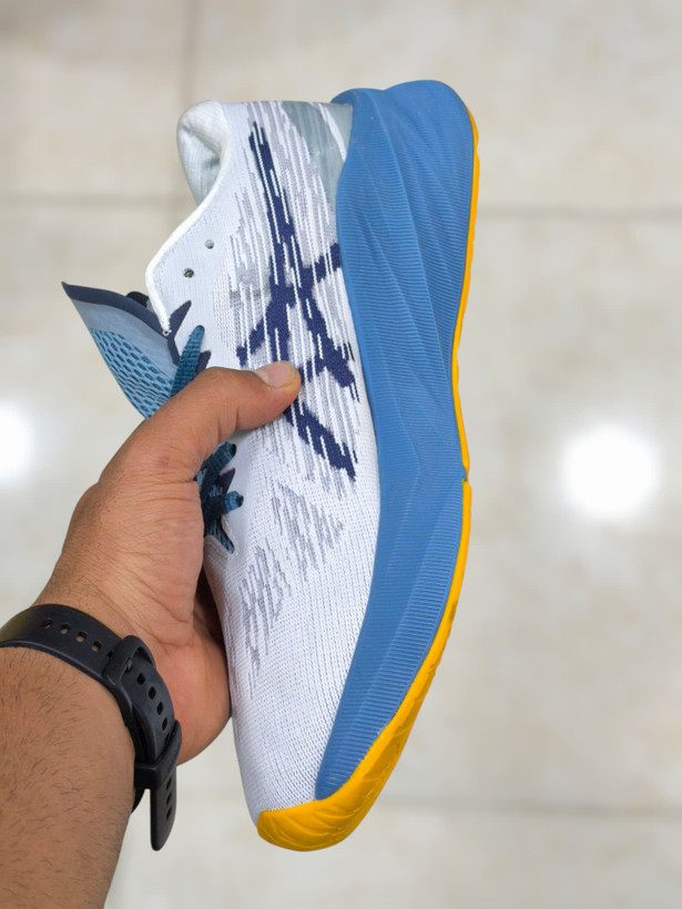 asics novablast 3 made in Vietnam