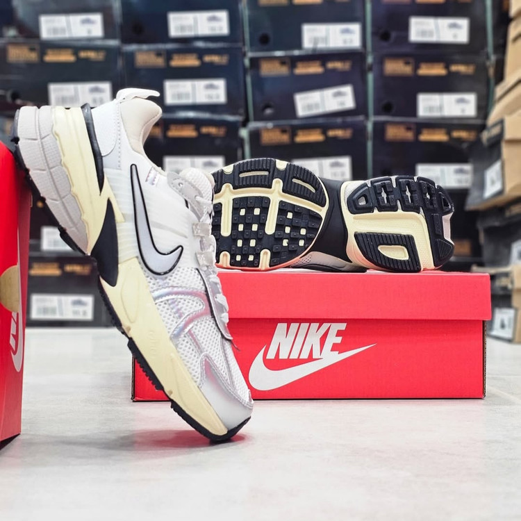 Nike V2K Run Made In Vietnam