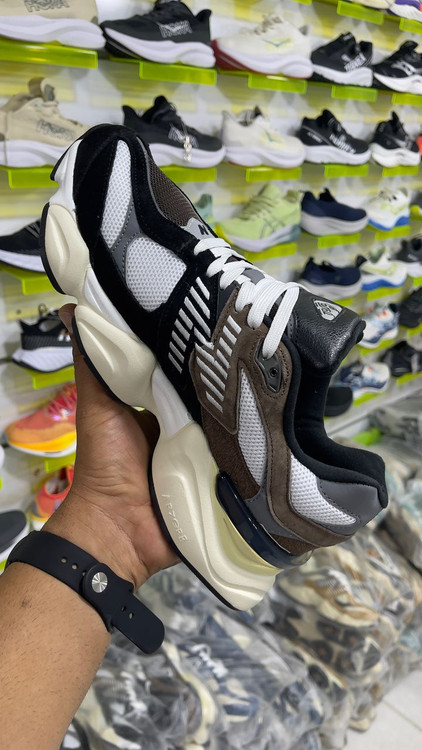 new balance 9060 made in Vietnam