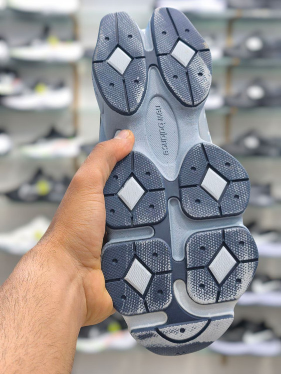 کتونی نیوبالانس 9060 - Newbalance 9060 ساخت ویتنام