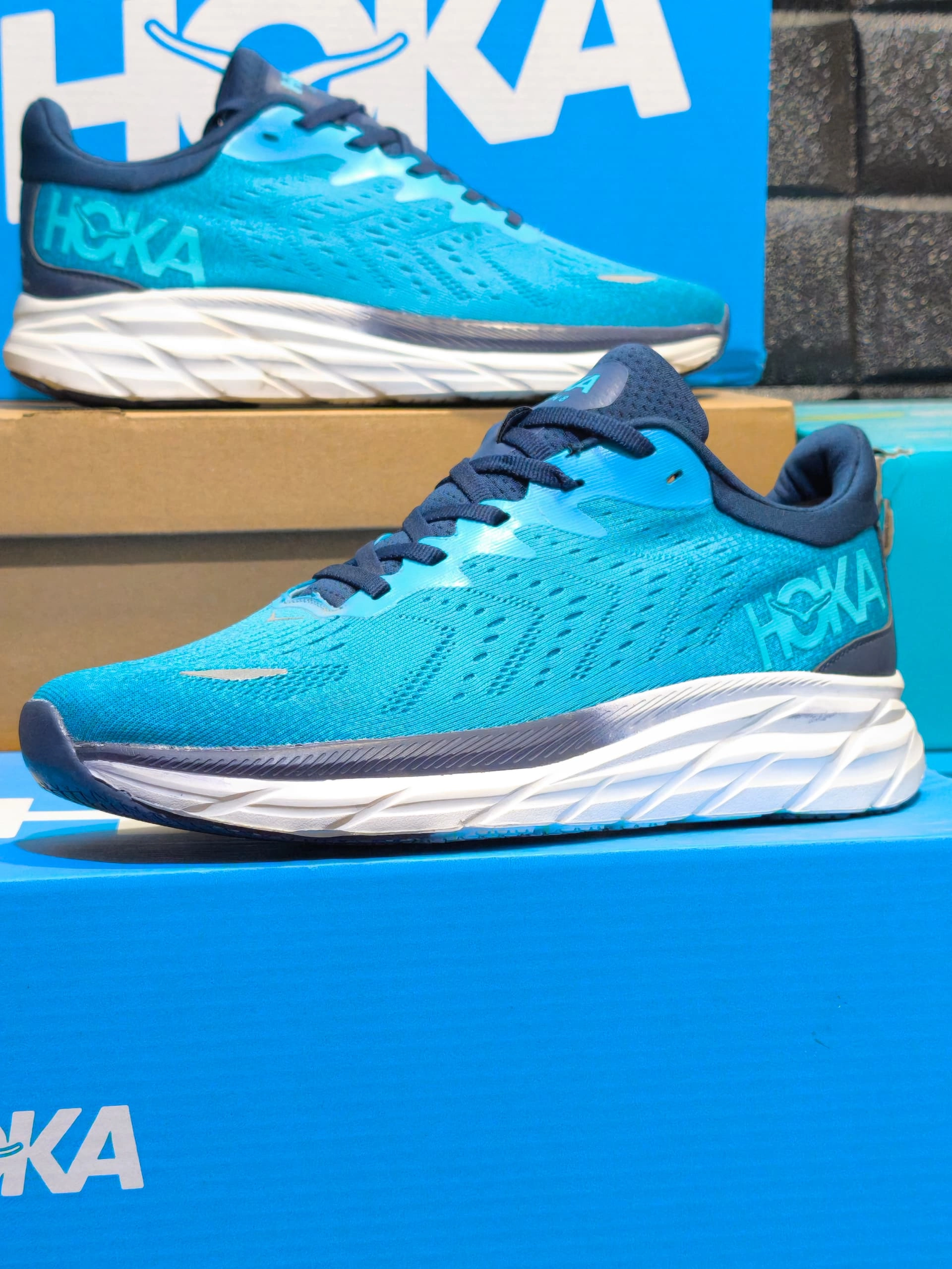 HOKA Clifton 9 Men's – Big Sale on Lightweight Performance