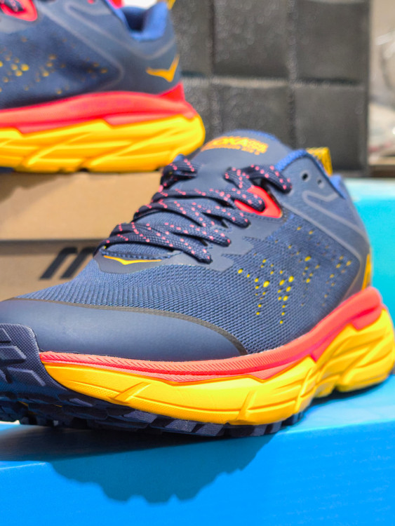 HOKA Clifton 9 Men's – Big Sale on Lightweight Performance