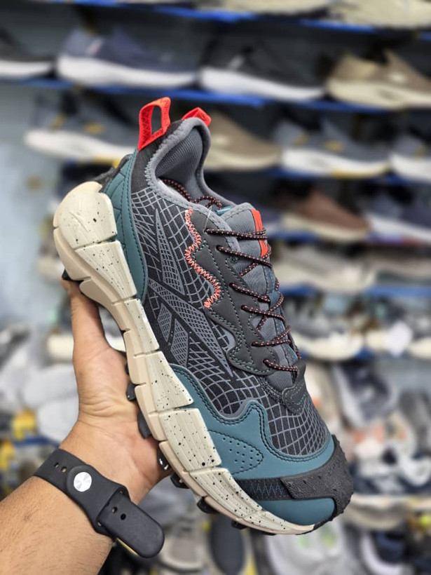 Reebok Zig Kinetica 2 Made In Vietnam