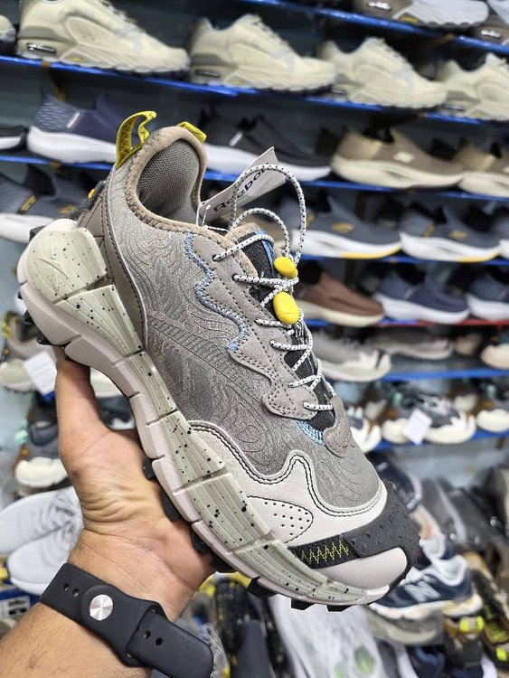 Reebok Zig Kinetica 2 Made In Vietnam