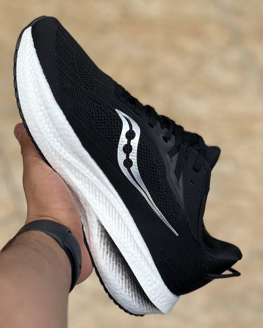 Saucony Triumph 21 made in Vietnam