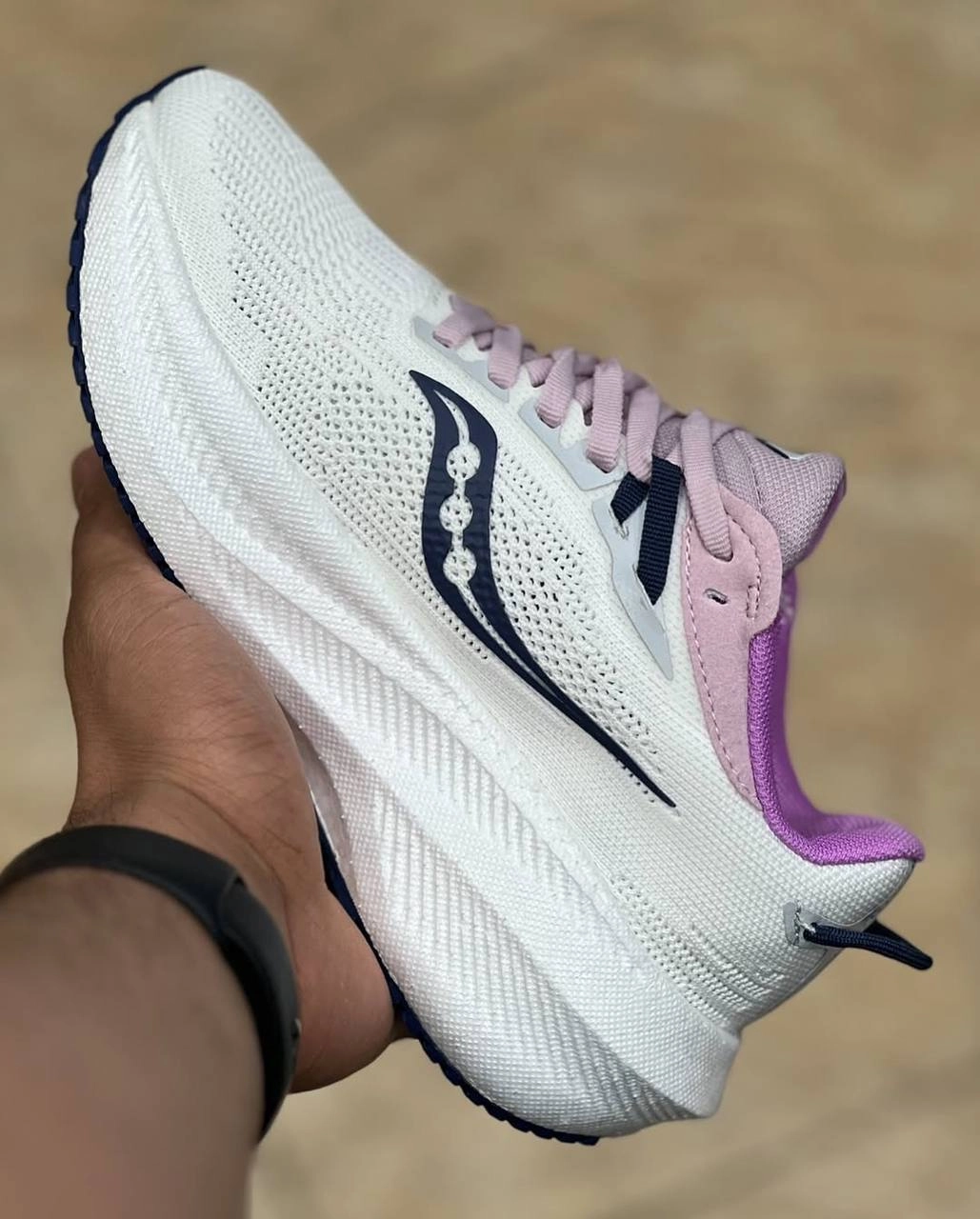 Saucony Triumph 21 made in Vietnam