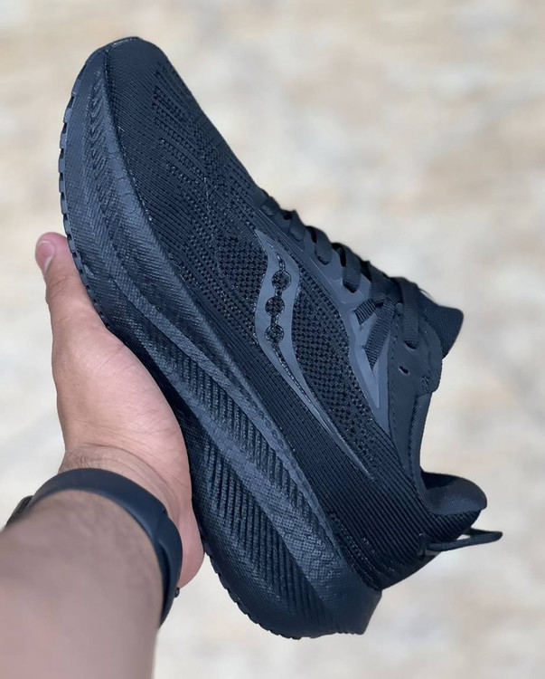 Saucony Triumph 21 made in Vietnam