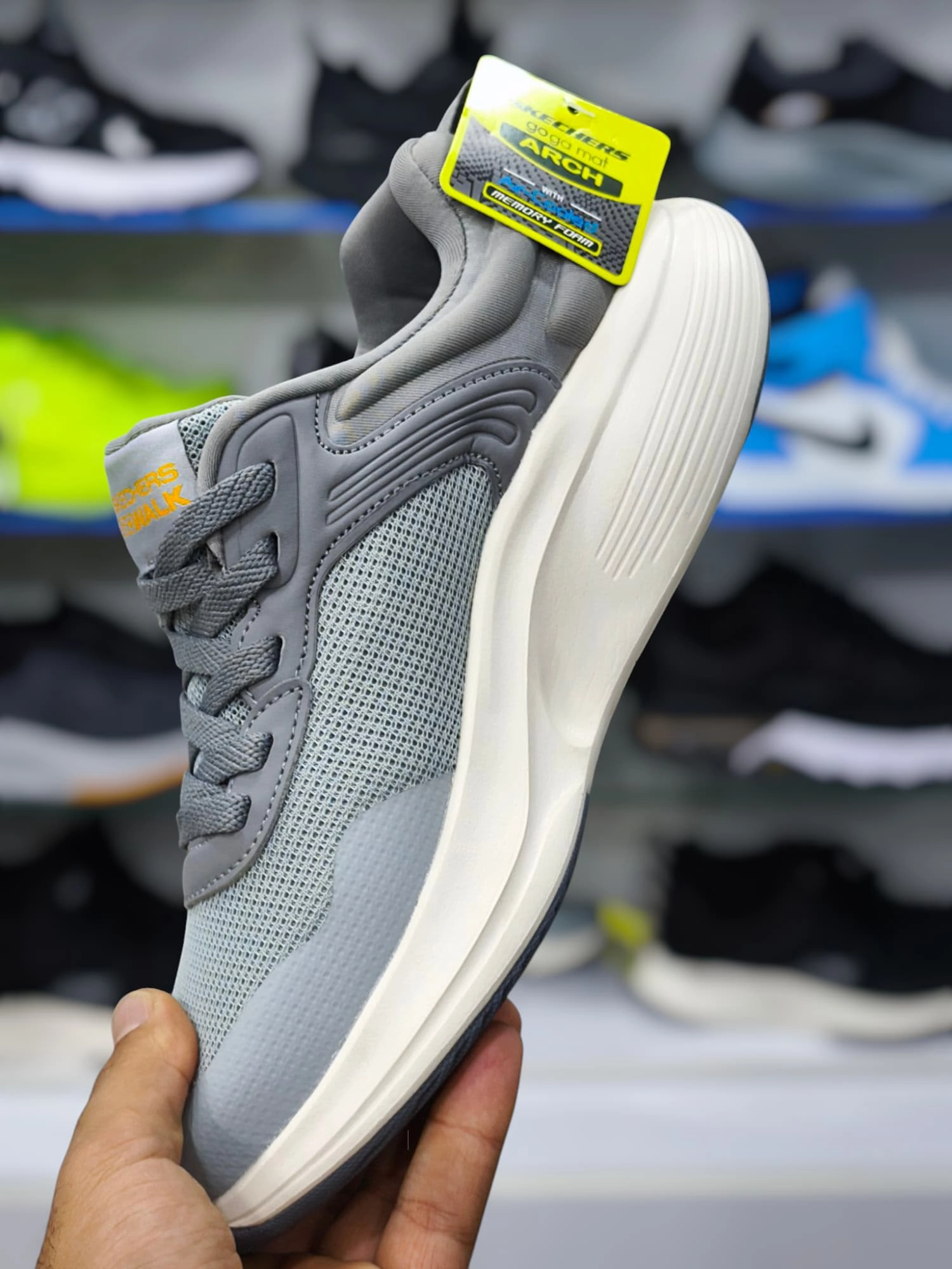 skechers go walk max walker made in Vietnam