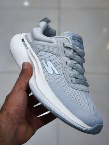 skechers go walk max walker made in Vietnam