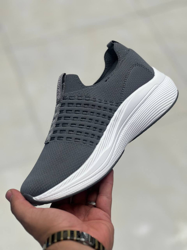 Skechers Max Cushioning made in Vietnam