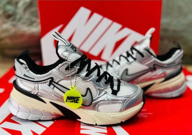 کتونی نایک مدل V2K Run ساخت ویتنام - سایز 38 الی 45 - Nike V2K