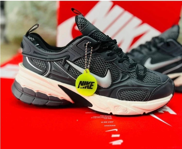 کتونی نایک مدل V2K Run ساخت ویتنام - سایز 38 الی 45 - Nike V2K