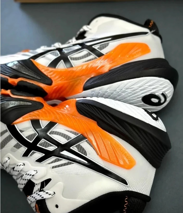 کتونی اسیکس متارایز والیبالی - Asics Metarise ساخت ویتنام - سایز 40 الی 45