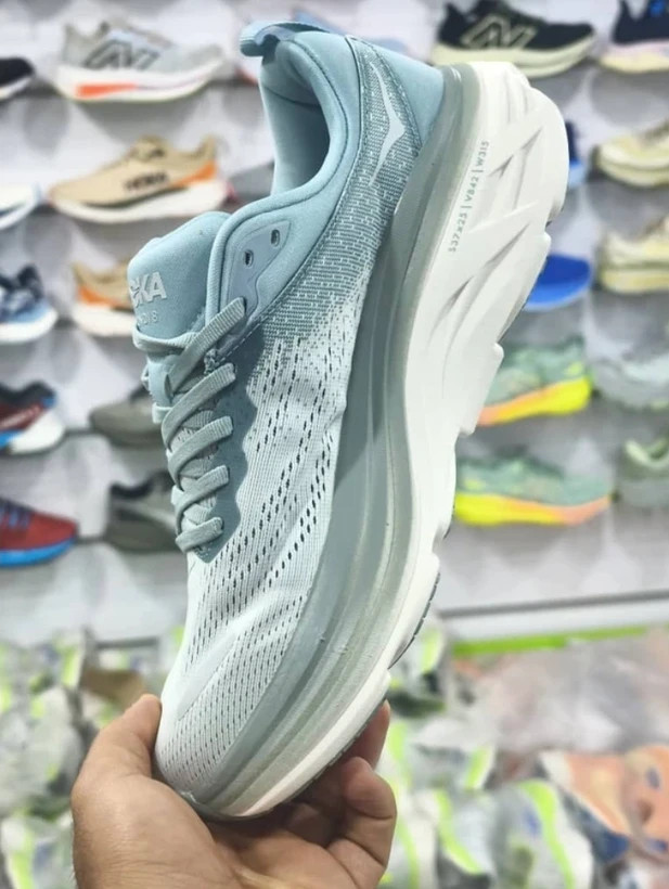 کتونی هوکا باندی 8 - Hoka Bondi 8 ساخت ویتنام - سایز 40 الی 45